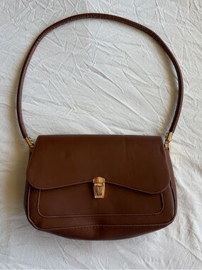Classic Brown Leather Shoulder Bag with Gold Hardware